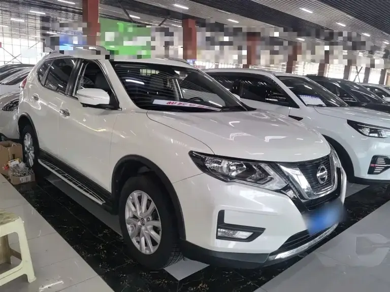 Nissan X-Trail 2.0 L CVT Comfort 2 WD
