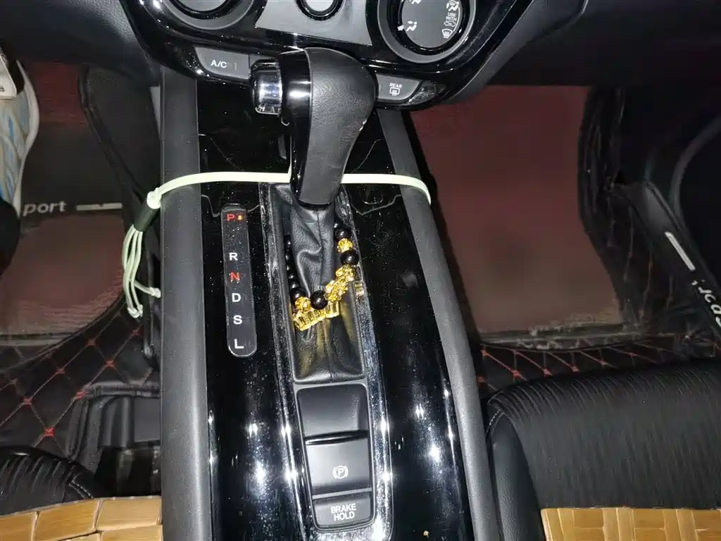 Vezel 1.5 L CVT Pioneer