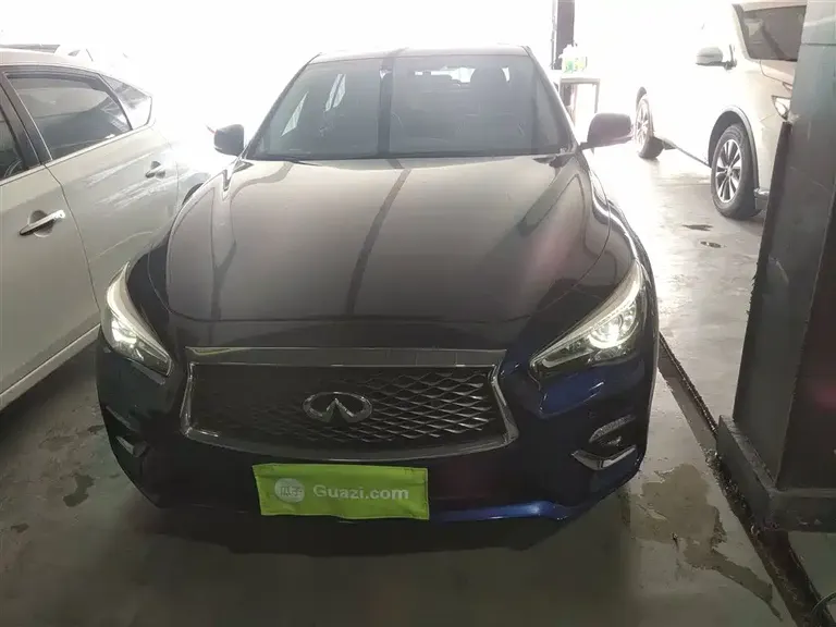 Infiniti Q50 L 2.0 T Progressive Enjoyment CN-VI
