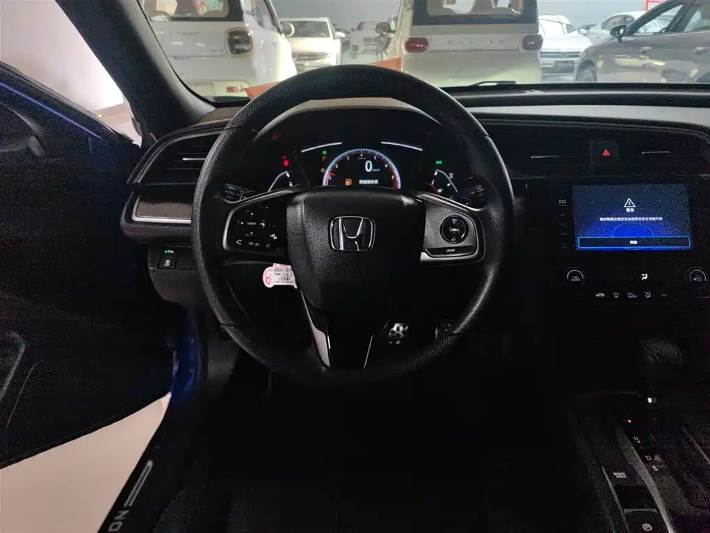 Civic HATCHBACK 220 TURBO CVT Trend Cool Control