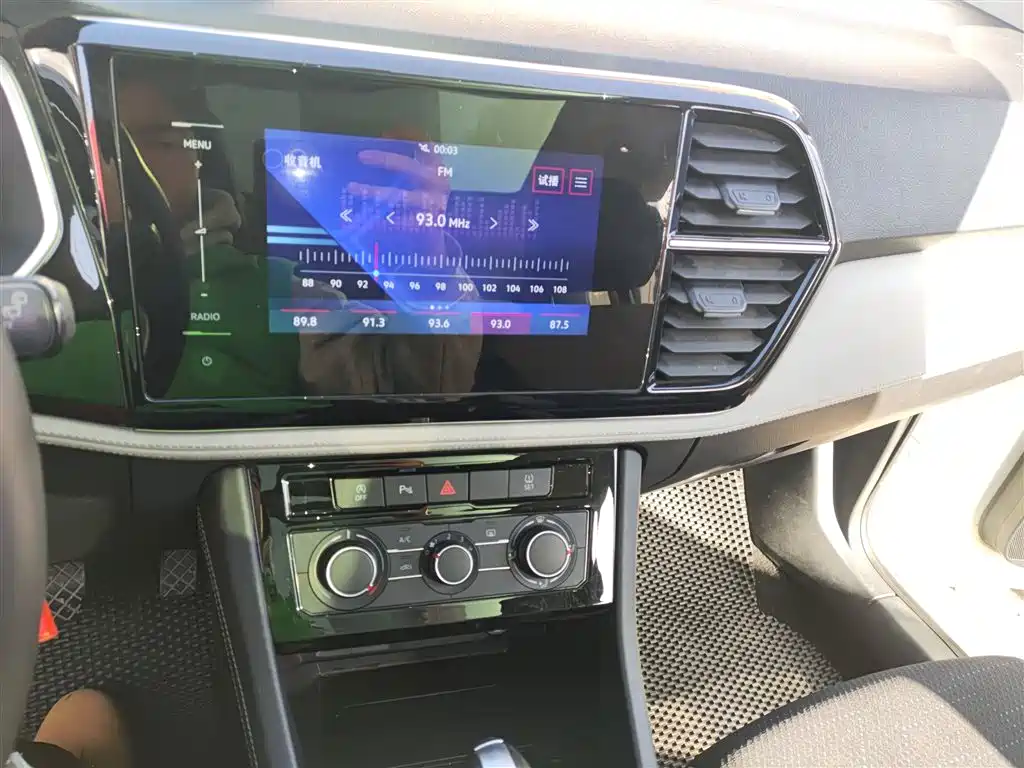 Jetta VS7 280 TSI Auto Progressive