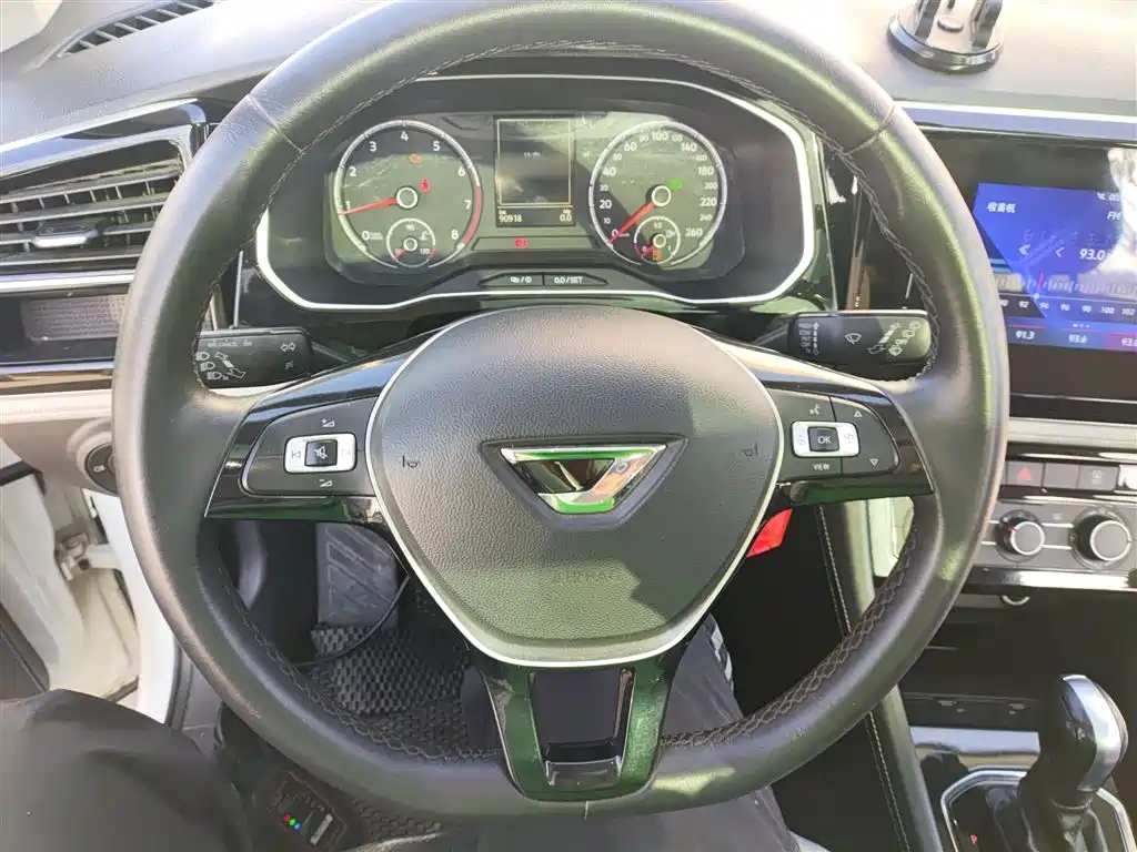 Jetta VS7 280 TSI Auto Progressive