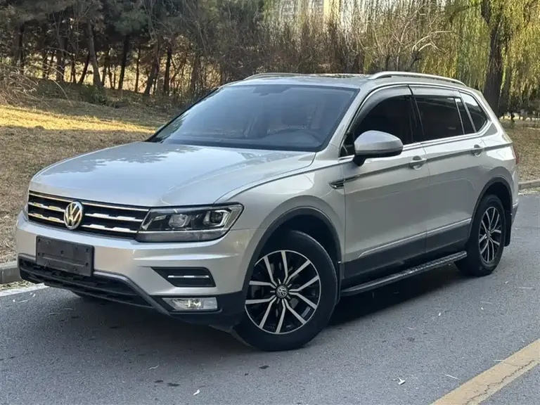 Volkswagen Tiguan L Facelift 330 TSI Auto 2 WD Luxury