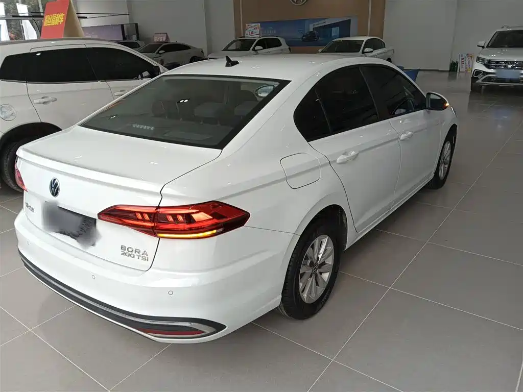 Bora 200 TSI DSG Smooth Travel