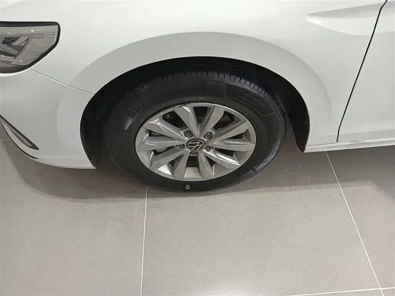 Volkswagen Bora 200 TSI DSG Smooth Travel