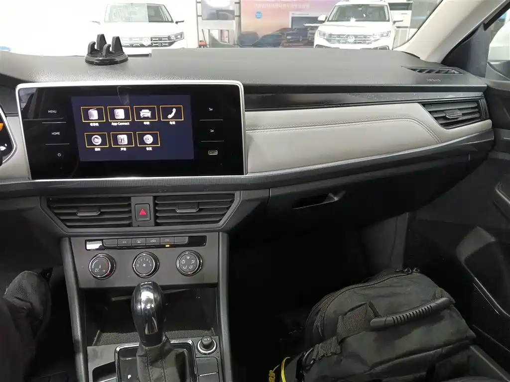 Bora 200 TSI DSG Smooth Travel