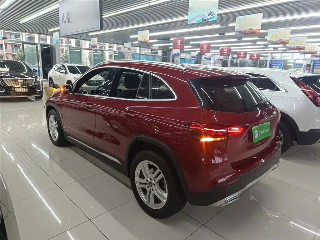 Mercedes-Benz GLA GLA 180