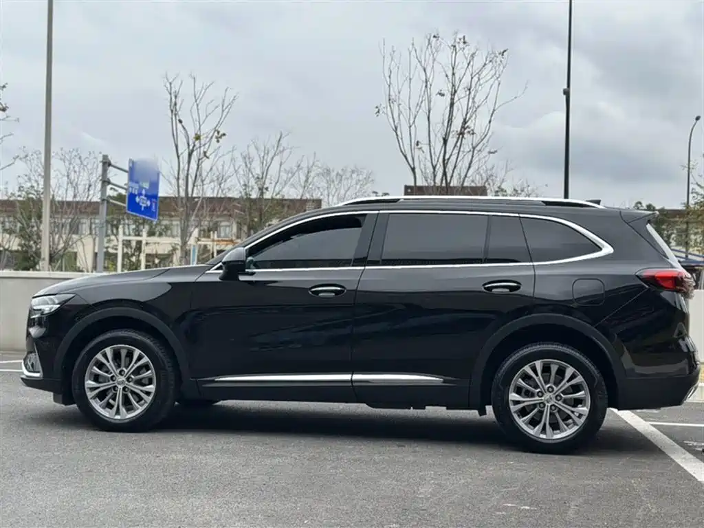 Envision Plus Envision Plus 652 T 5-seat Luxury
