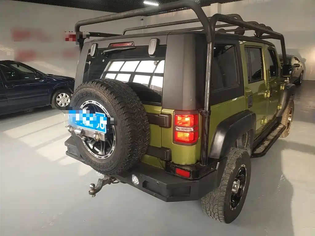 BAIC BJ40 40 L 2.3 T Auto 4 WD Premium