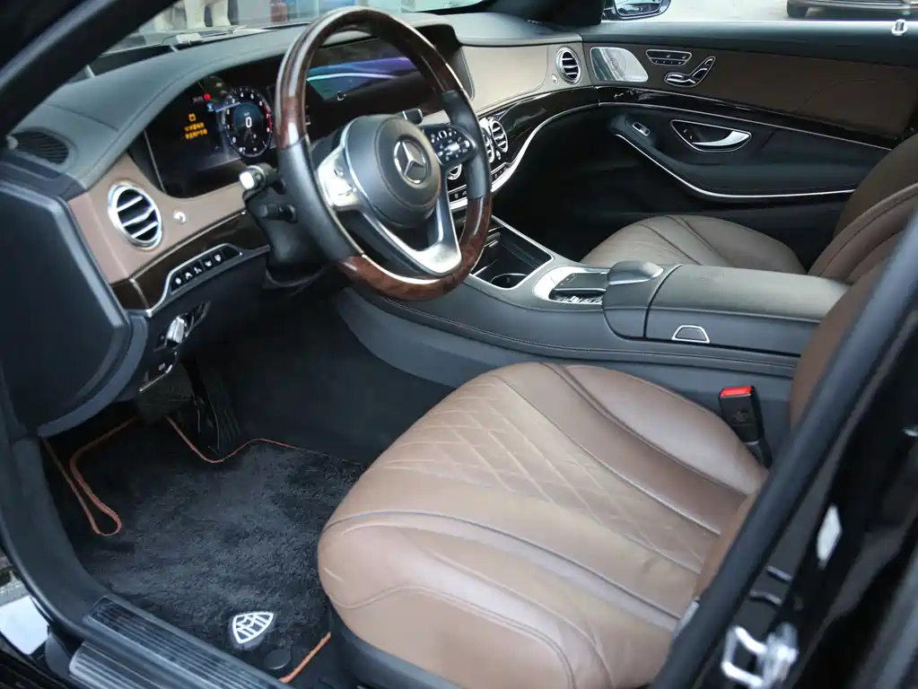 Maybach S-Class S 560 4 MATIC
