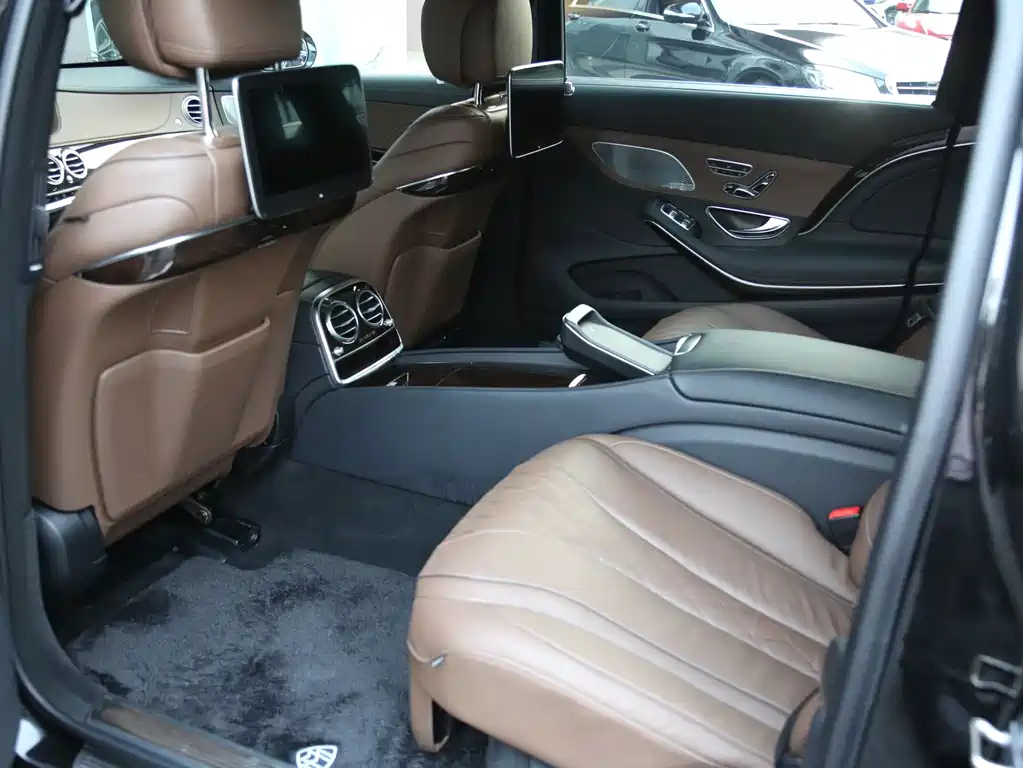 Maybach S-Class S 560 4 MATIC