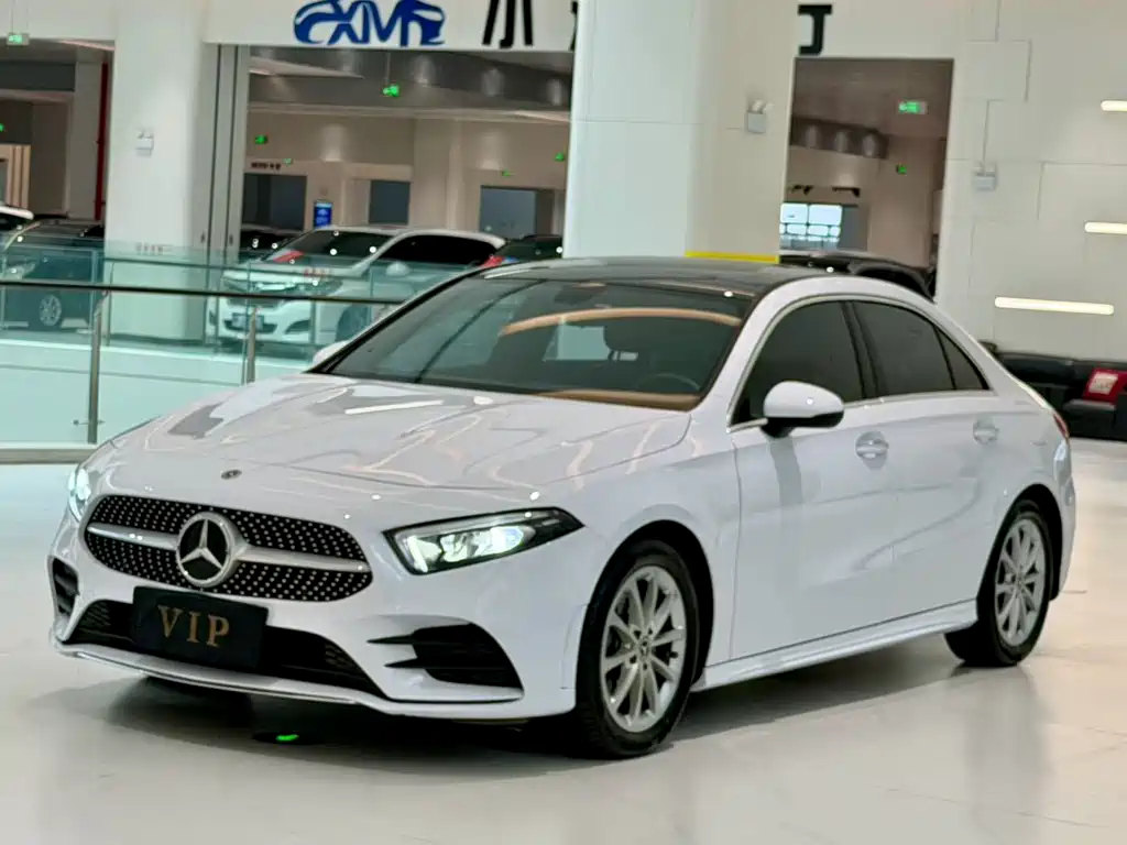 Mercedes-Benz A-Class A 200 L Sport Sedan Dynamic