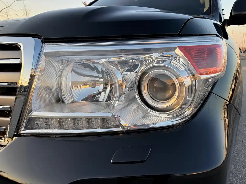 Land Cruiser 4.7 L Auto VX-R
