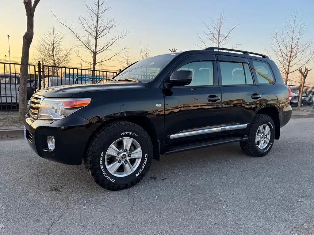 Land Cruiser 4.7 L Auto VX-R