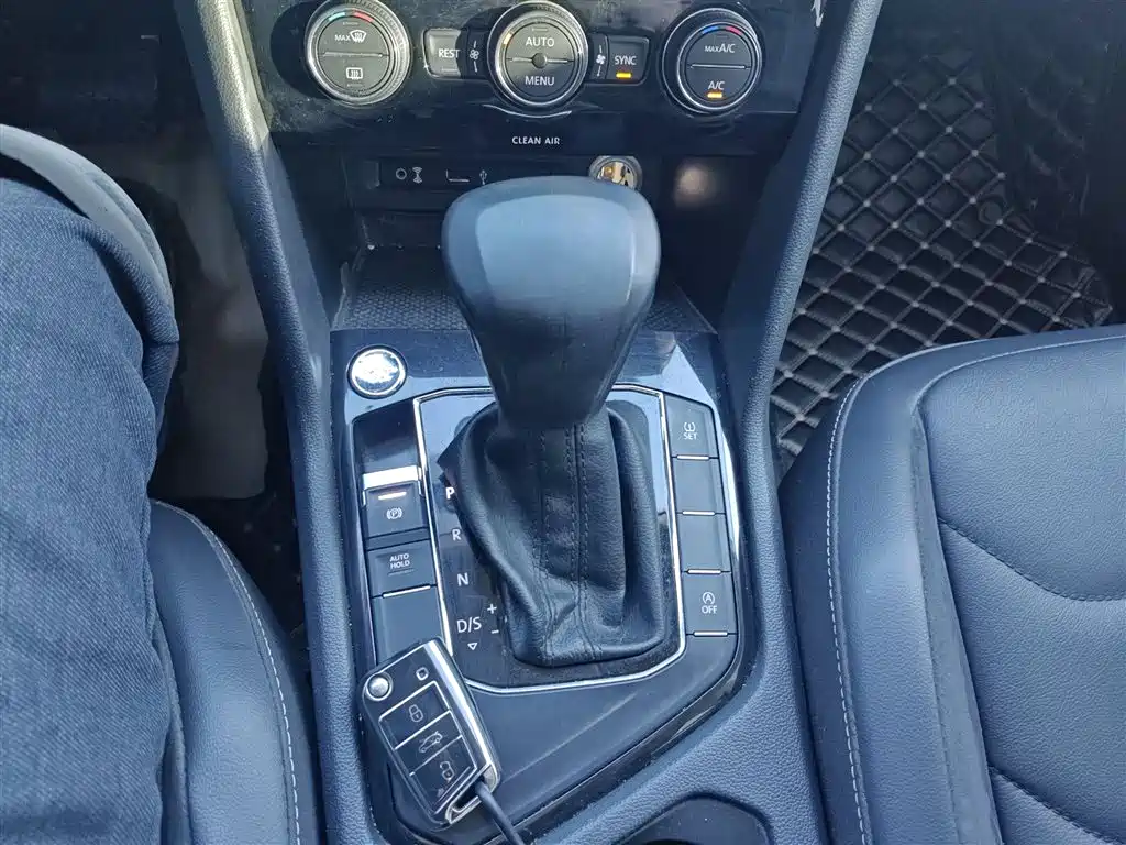 Tiguan L 330 TSI Auto 2 WD Luxury