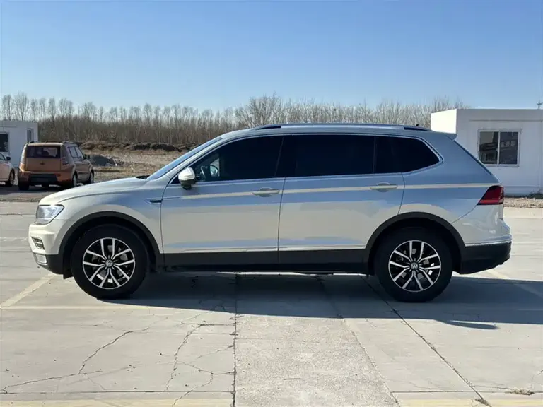 Volkswagen Tiguan L 330 TSI Auto 2 WD Luxury