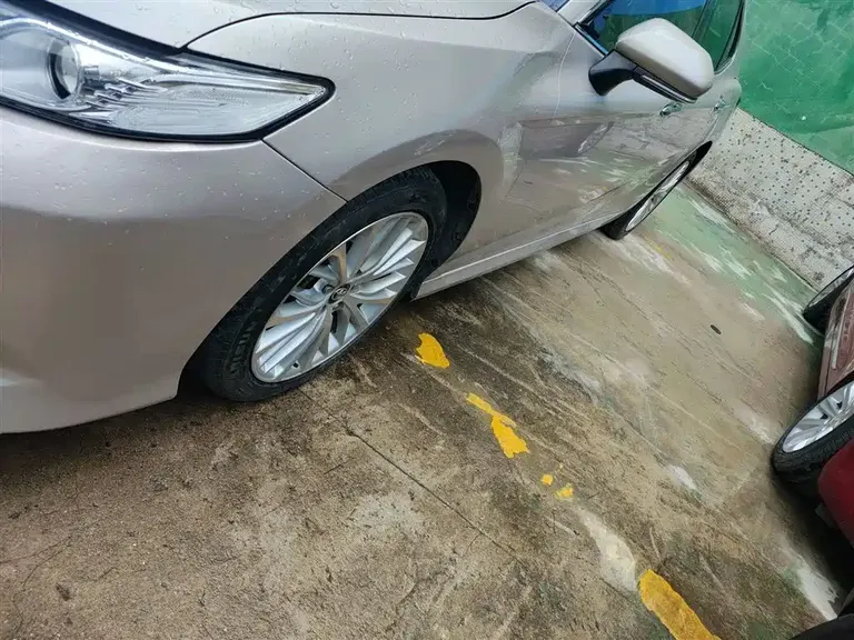Toyota Camry 2.5 G Luxury CN-VI