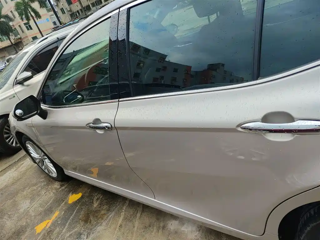 Camry 2.5 G Luxury CN-VI