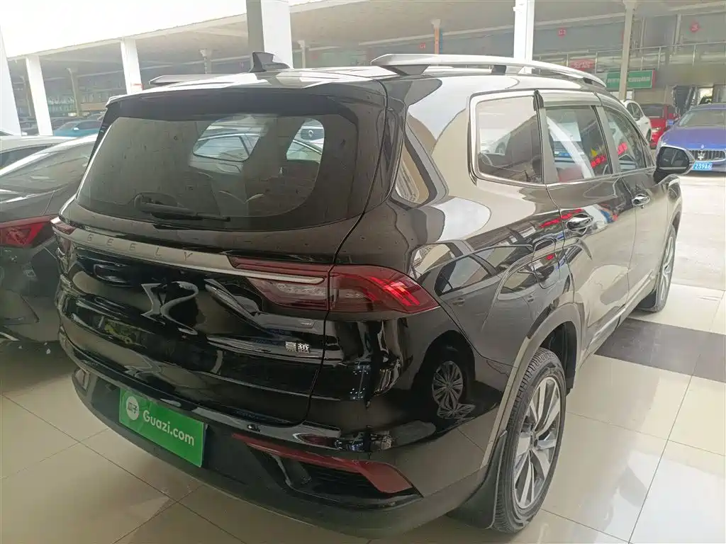Haoyue 1.8 TD DCT Luxury 7-seat