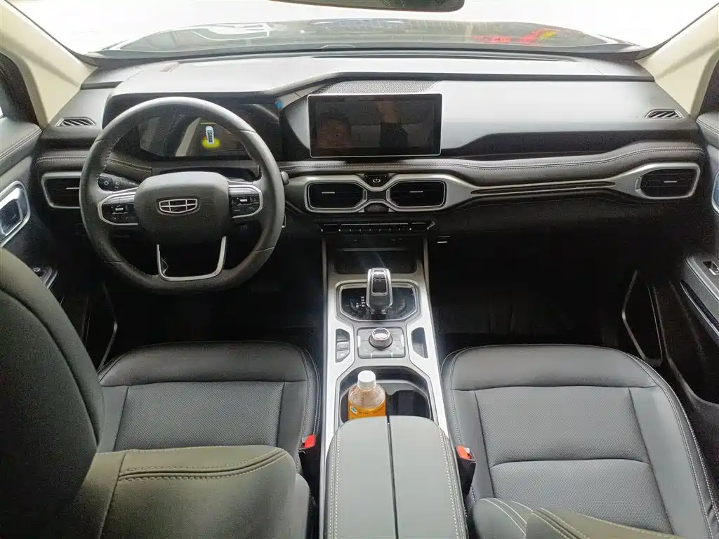 Haoyue 1.8 TD DCT Luxury 7-seat