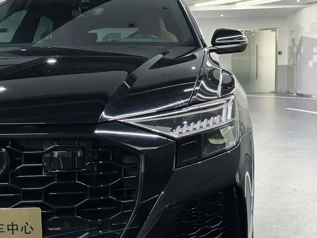 Audi RS Q8 RS Q8 4.0 T