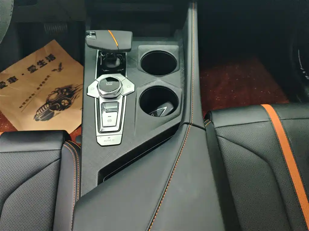 Changan UNI-V 1.5 T Distinguished