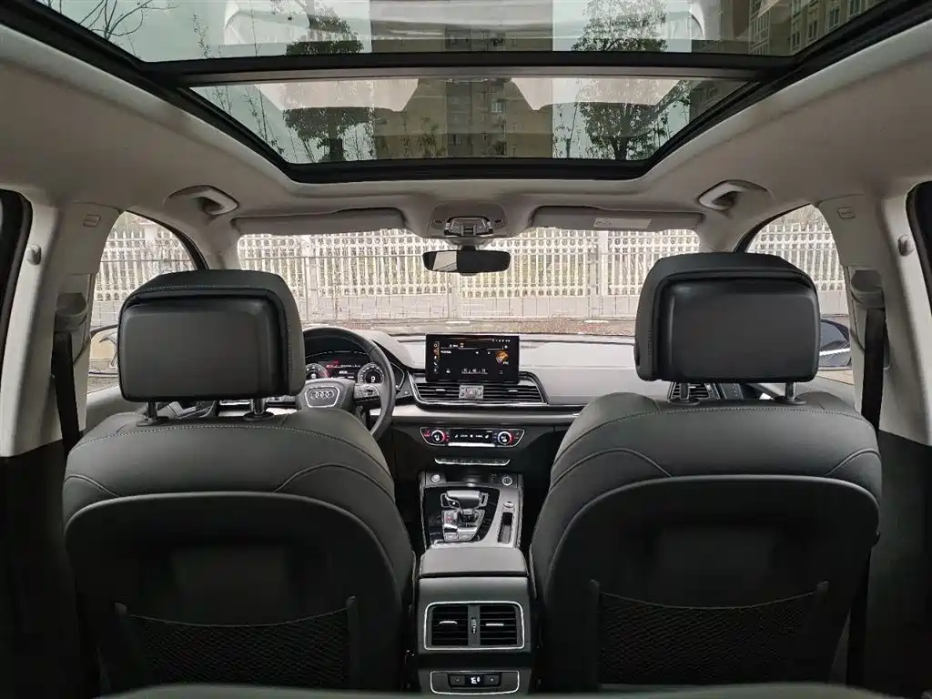 Audi Q5 L Facelift 40 T Luxury Dynamic