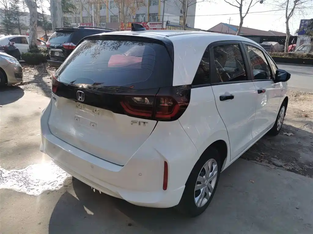Fit 1.5 L CVT Trend Start