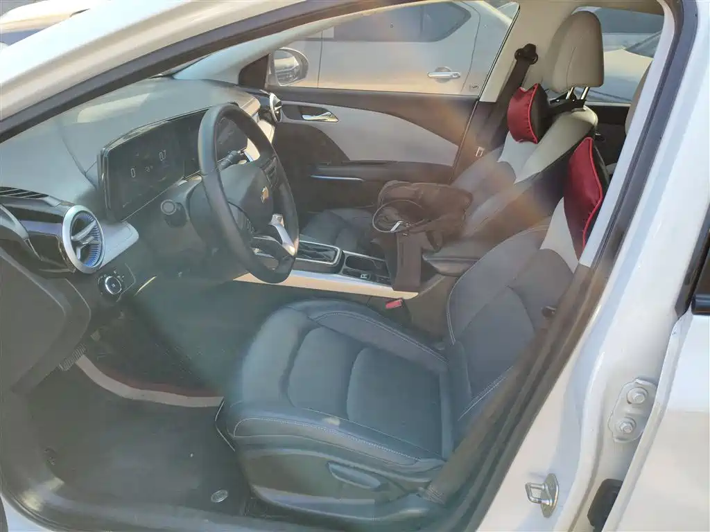 Monza 1.5 L DCT Joy