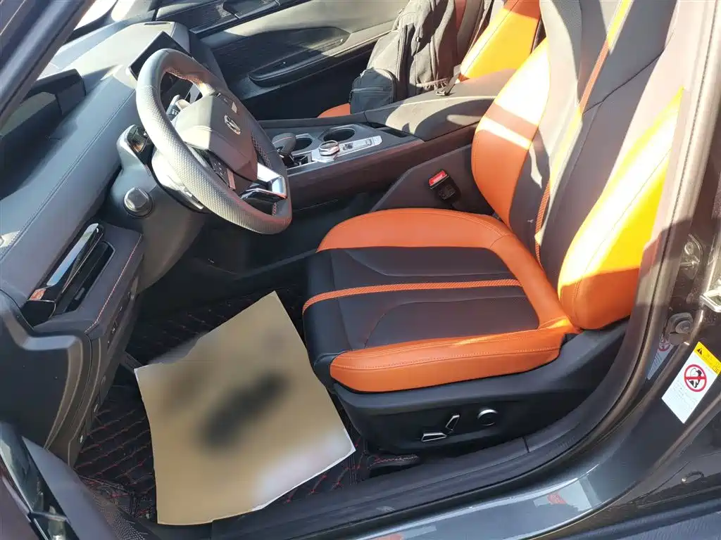 Changan UNI-V 1.5 T Distinguished Sport