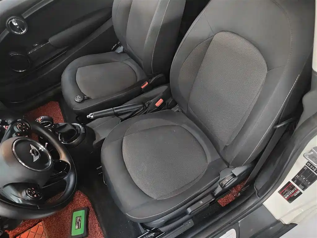 MINI 1.2 T ONE+