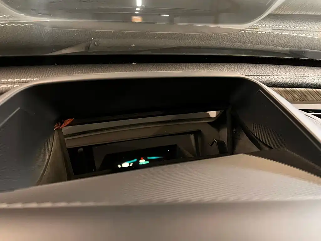 Hongqi H9 Facelift 3.0 T Connected Flagship
