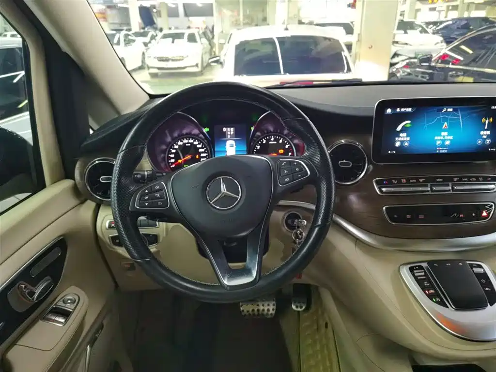 Mercedes-Benz V-Class V 260 L LWB Range Luxury