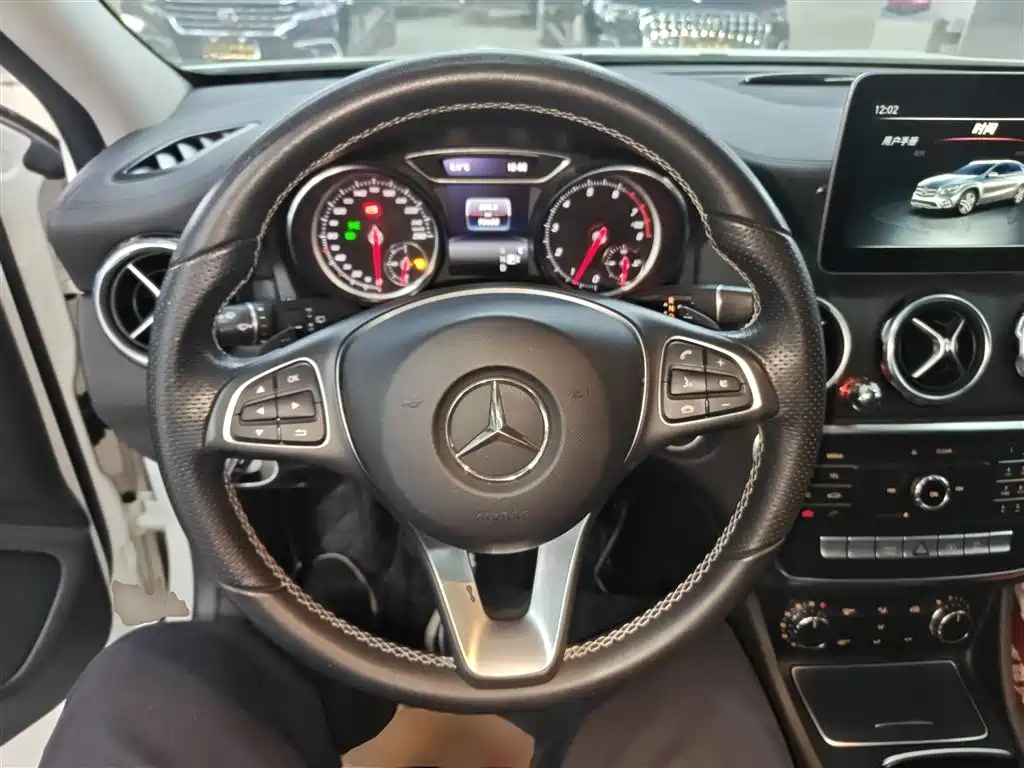 Mercedes-Benz GLA GLA 200 Fashion