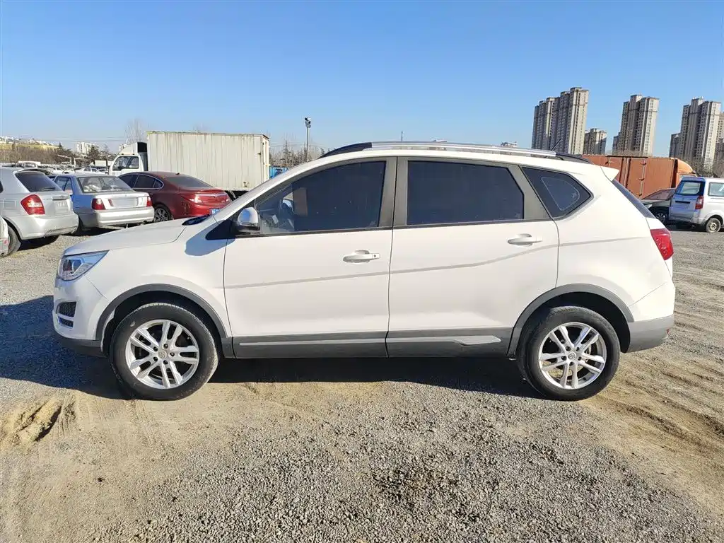 Baojun 560 1.8 L Manual Value