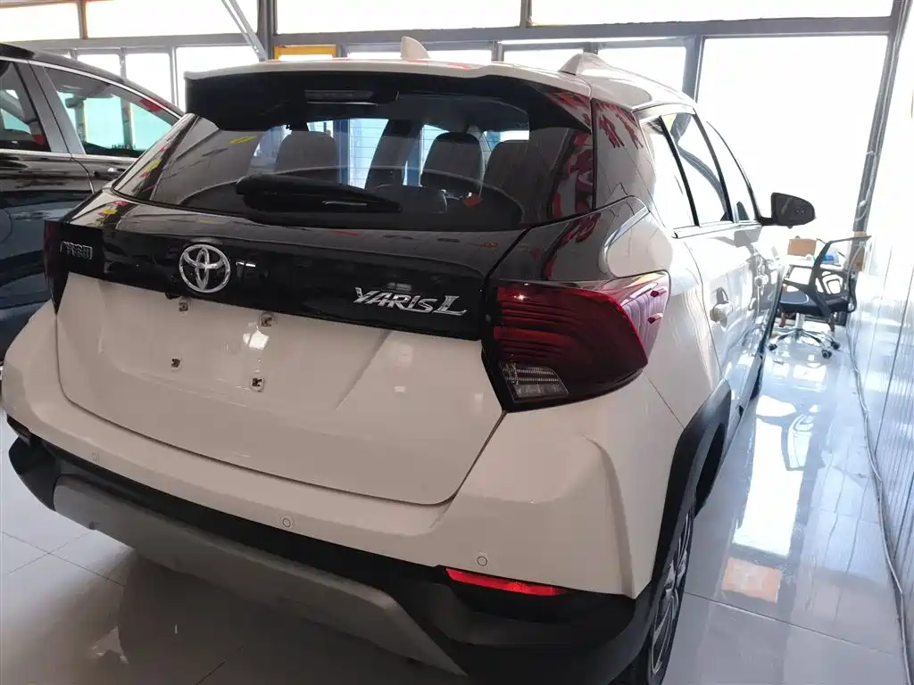 YARiS L Zhixuan Zhixuan X 1.5 L CVT Leading PLUS