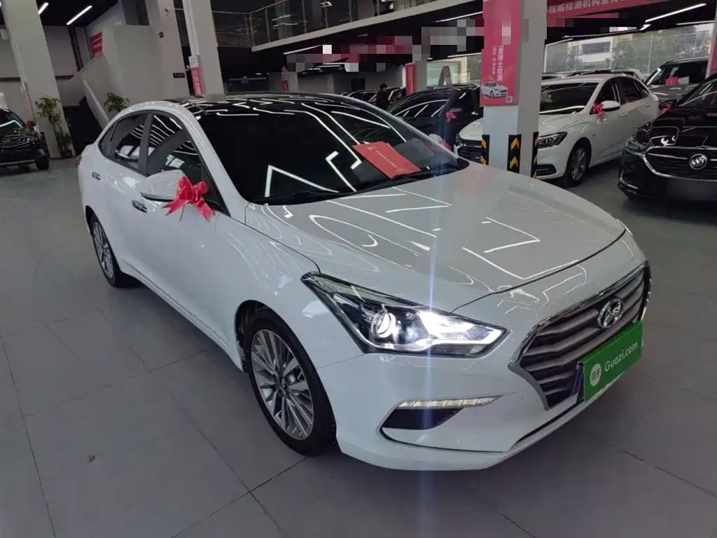 Mistra 1.8 L Auto Intelligent GLS CN-V