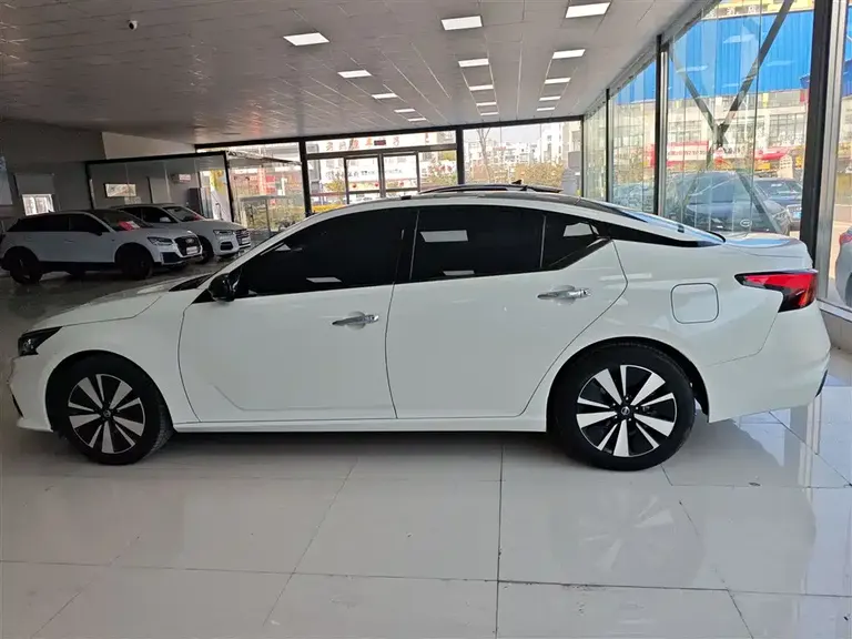 Nissan Teana 2.0 L XL Comfort