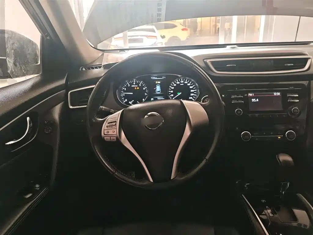 X-Trail 2.0 L CVT Comfort 2 WD