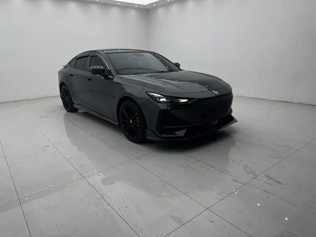 Changan UNI-V 1.5 T Sport