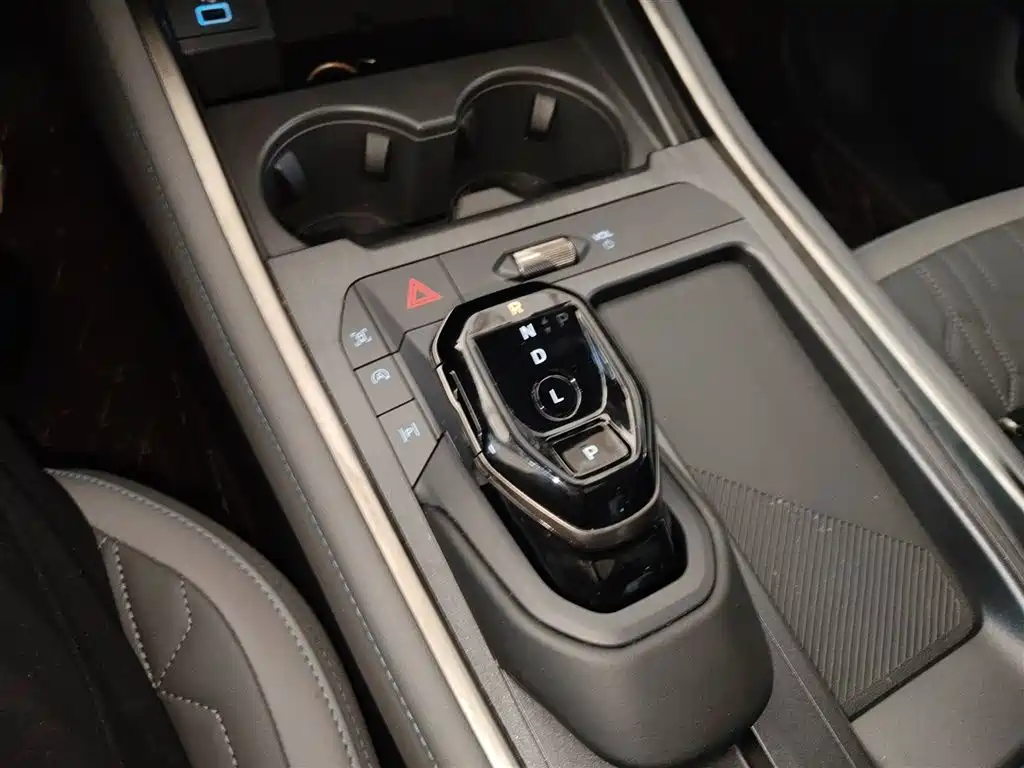 Edge Edge L 2.0 T EcoBoost 2 WD 7-seat Luxury