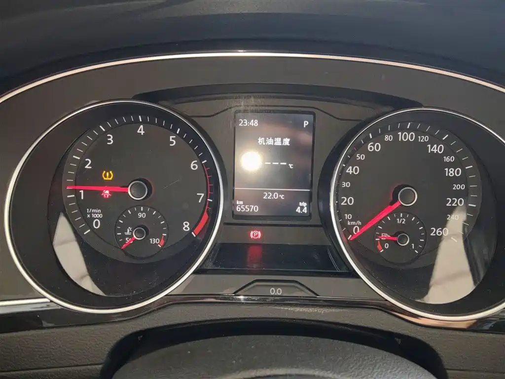 Magotan 330 TSI DSG Leading CN-V