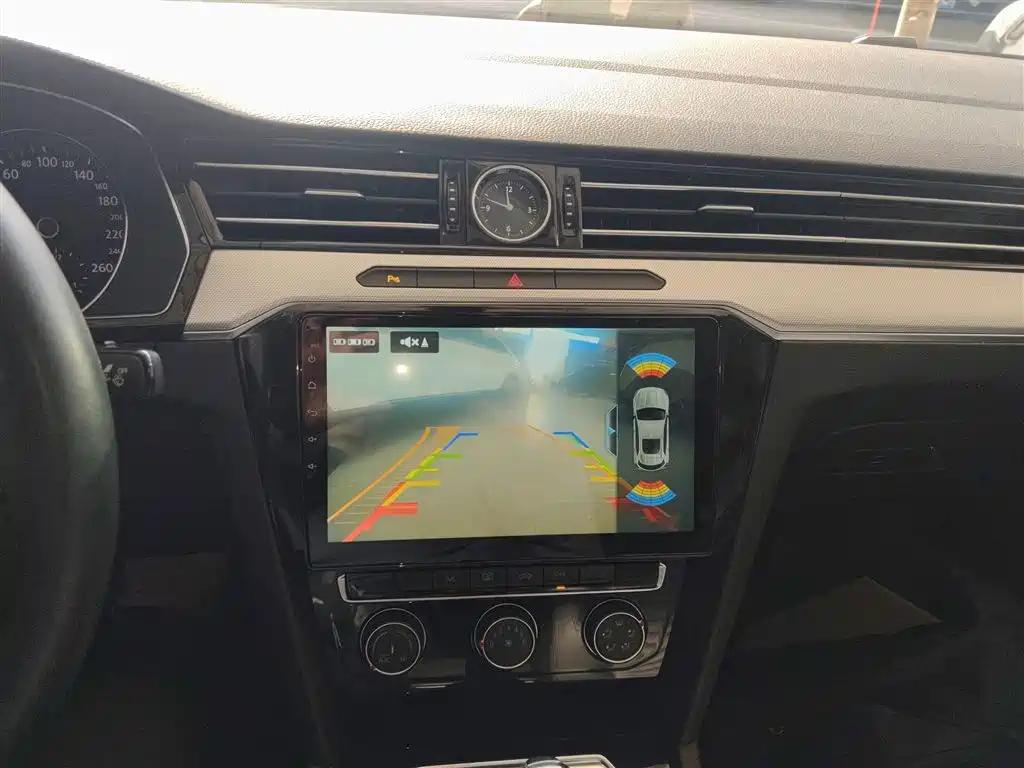 Magotan 330 TSI DSG Leading CN-V