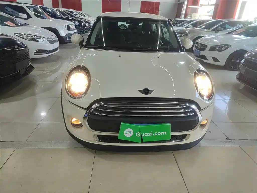 MINI 1.2 T ONE
