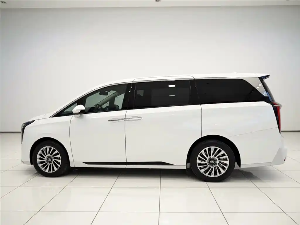 GAC Trumpchi M8 Grandmaster Series 400 T Flagship