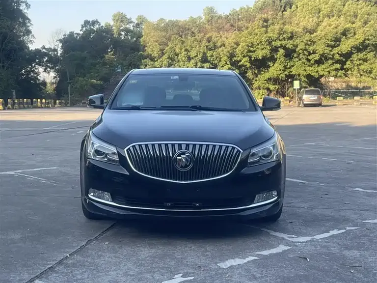Buick LaCrosse 2.4 L SIDI Leading Comfort