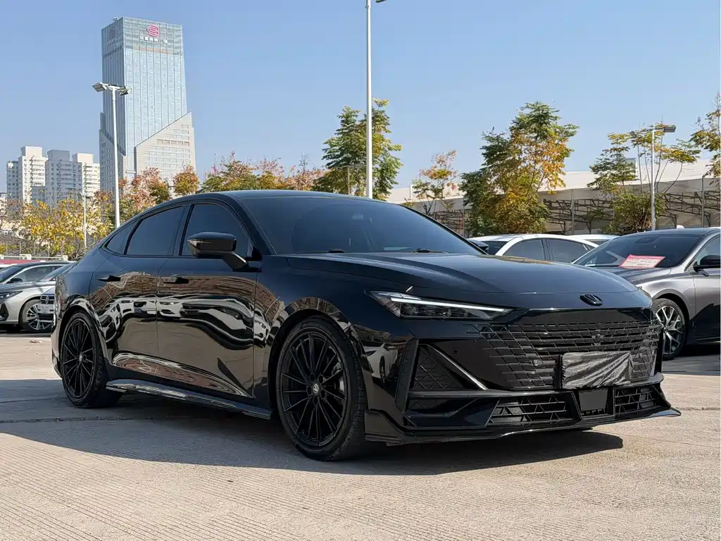 Changan UNI-V 1.5 T Sport