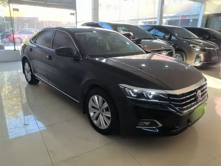 Volkswagen Passat 330 TSI Elite CN-VI