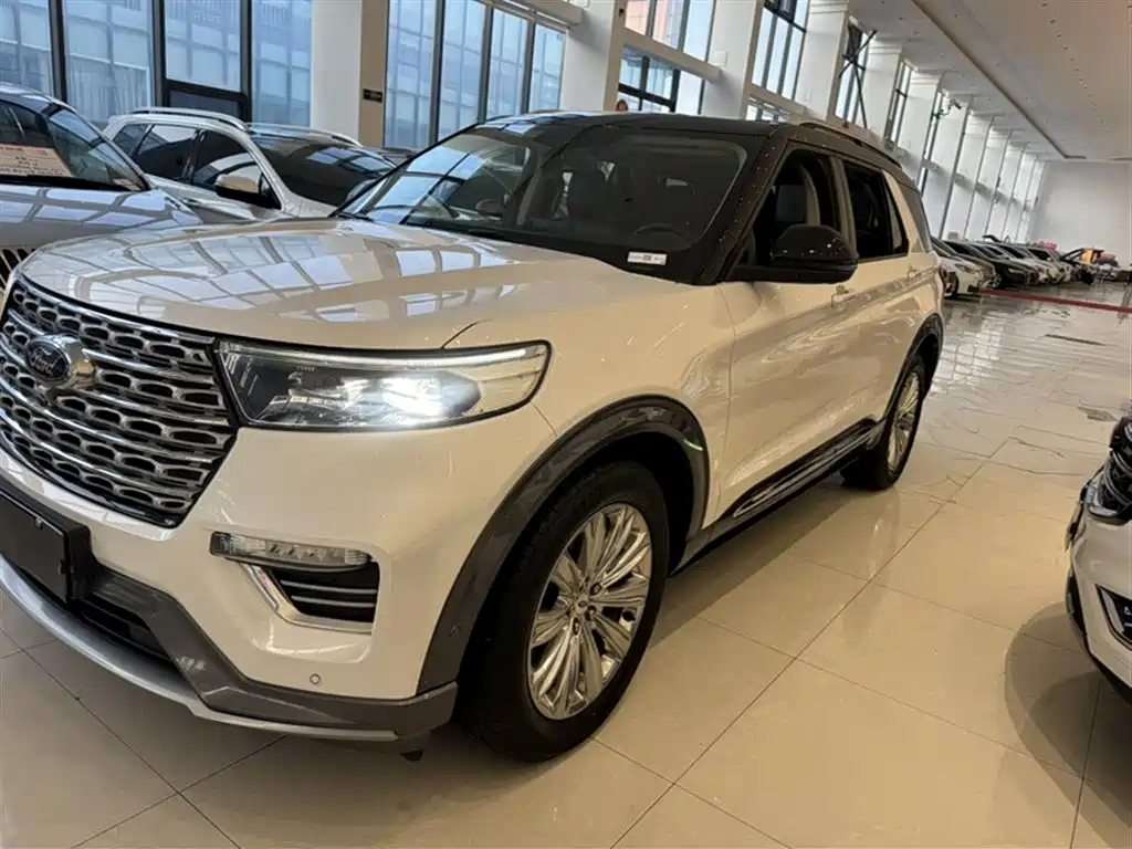 Explorer EcoBoost 285 4 WD Titanium 6-seat
