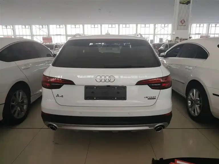 Audi A4 (Import) 45 TFSI allroad quattro Fashion